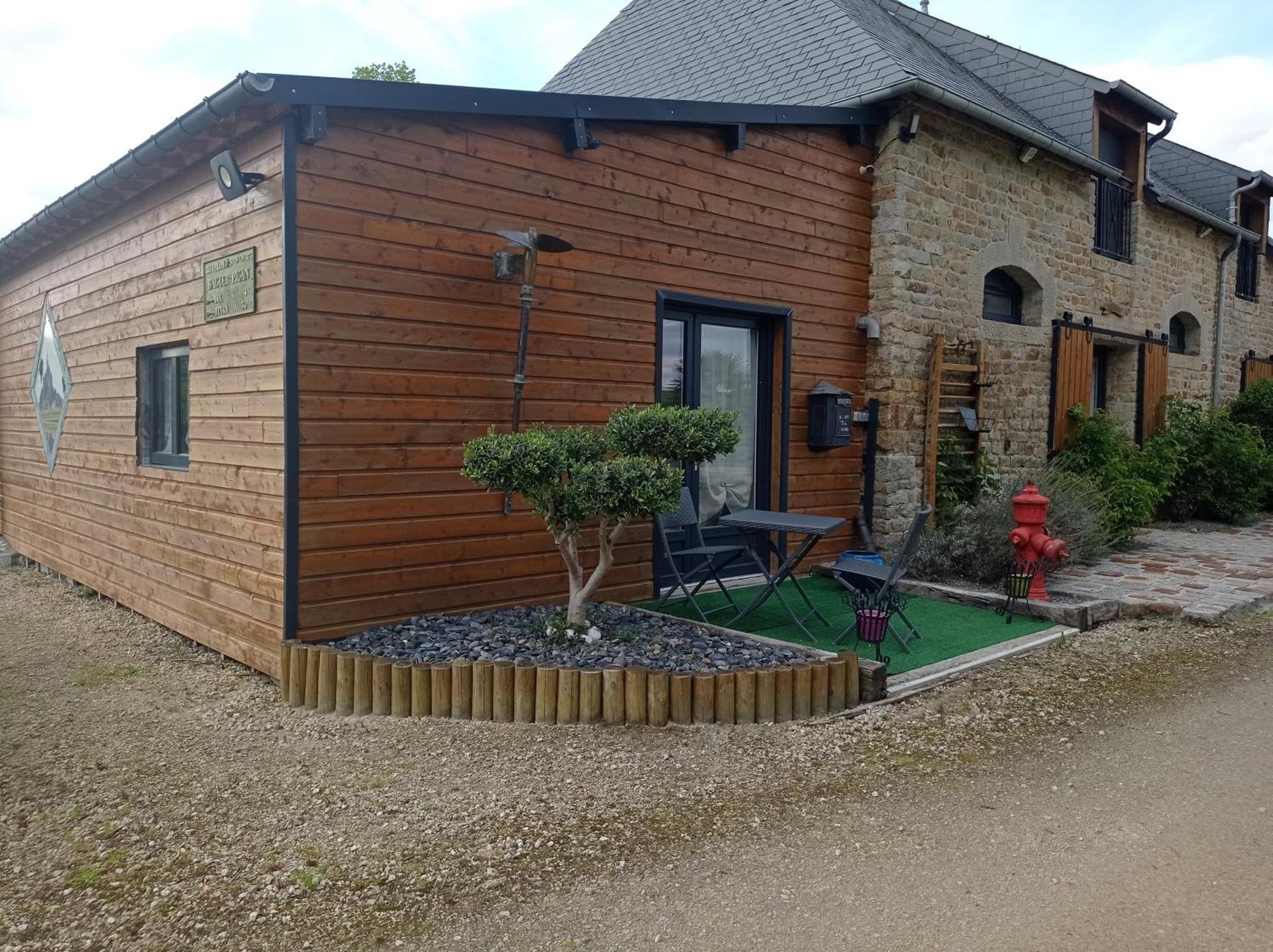 La Villa Saint-Martin ปงตอร์ซง ภายนอก รูปภาพ